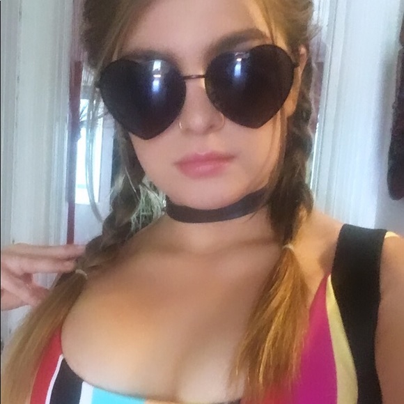 Meet your Posher, Lynette - Picture 5 of 5